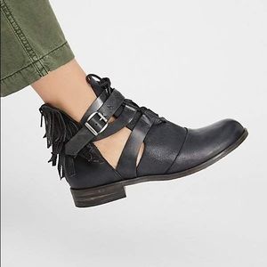 Madison Lace up Boot